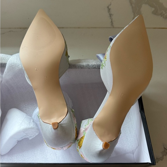 XYD Light Blue Satin Floral Printed Bow Kitten Heels - Picture 5 of 5